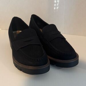 Cliffs by White Mountain Black Penny Loafer - Size 10W